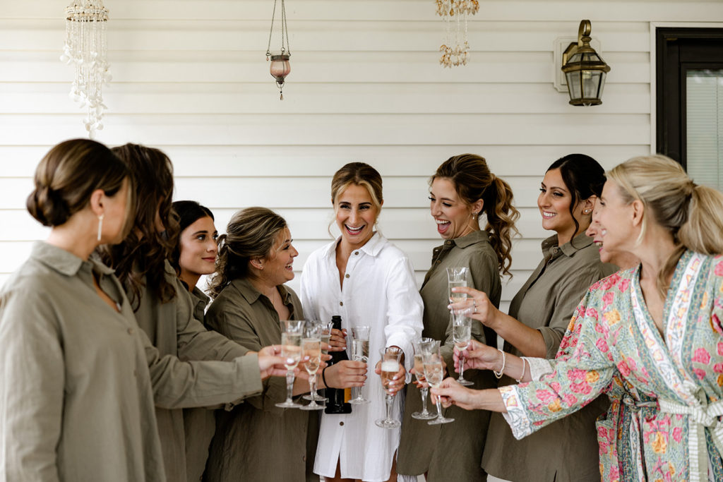 bridal party champagne spray